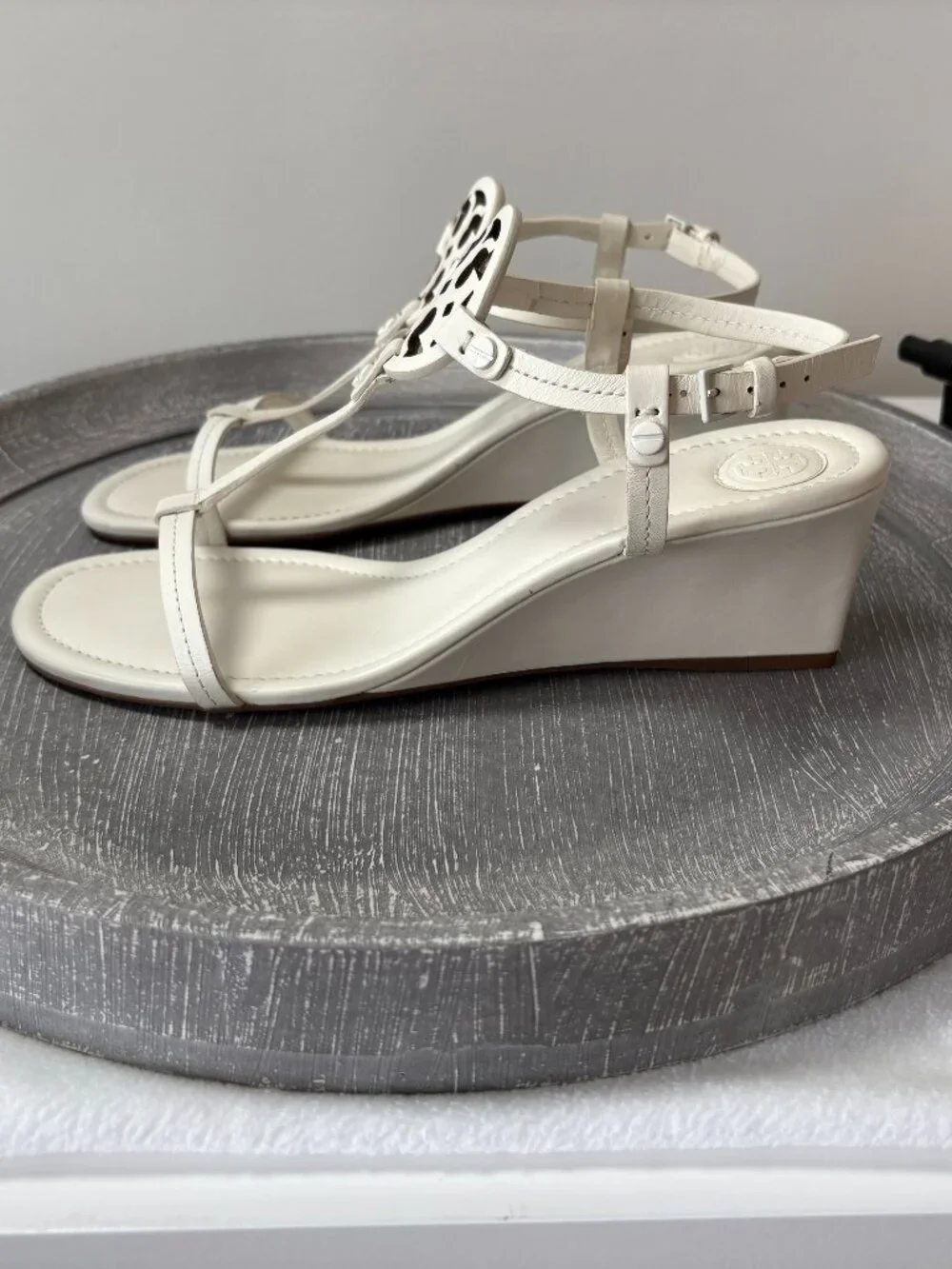NWOT - Tory Burch Miller T-Strap Reva Wedge Sandals - Bleach - Size 9